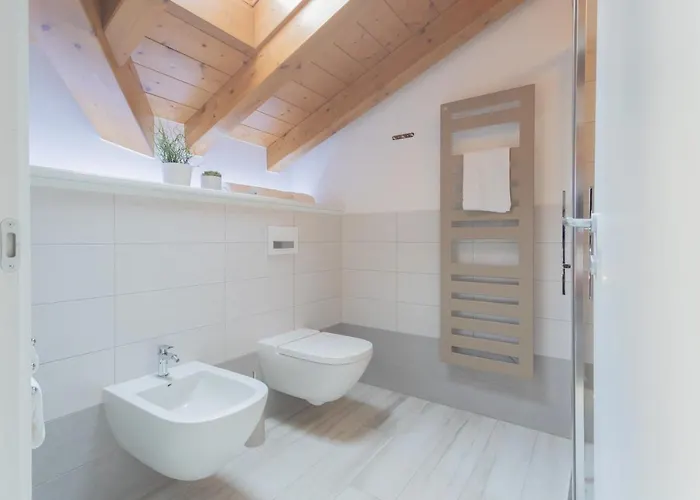Appartamento Dream View - Private By Rent Lezzeno